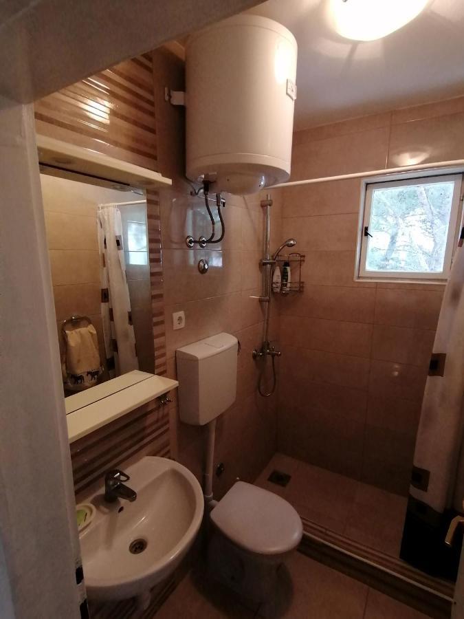 Apartment Borovi With Terrace And Parking بوداكا المظهر الخارجي الصورة